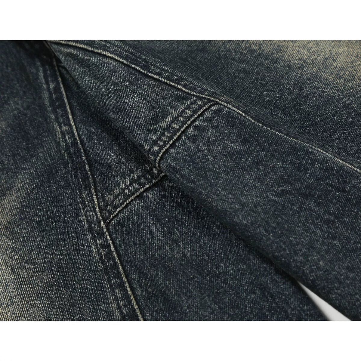 Fashion sports loose shorts
