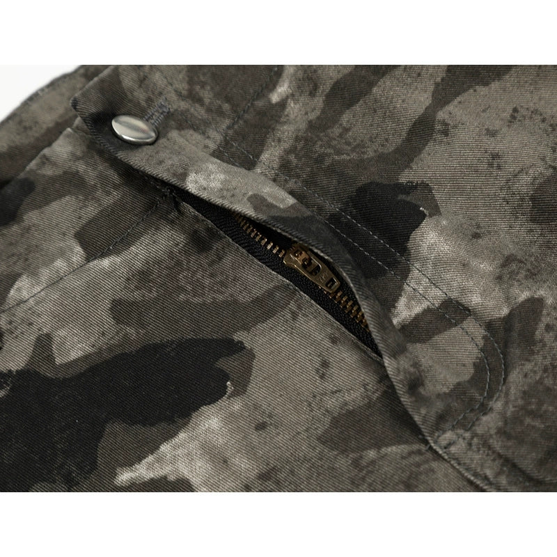 Fashion sports loose camouflage shorts